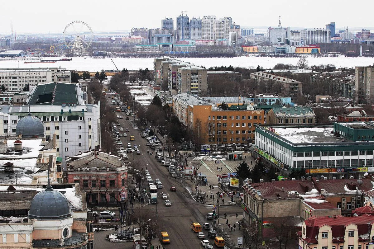 Blagoveshchensk, Russia in the foreground and Heihe, China across the river